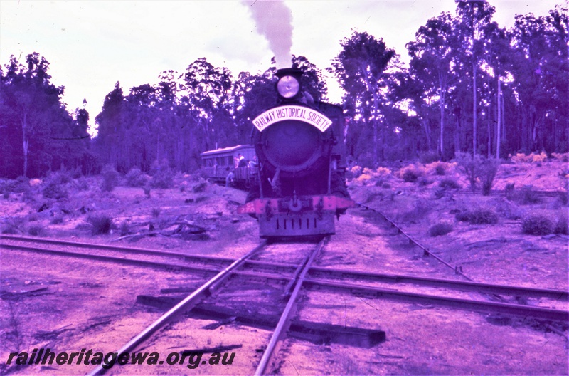 T05480
Cs class 270 hauling ARHS hired special over the Banksiadale timber line approaching the WAGR line 