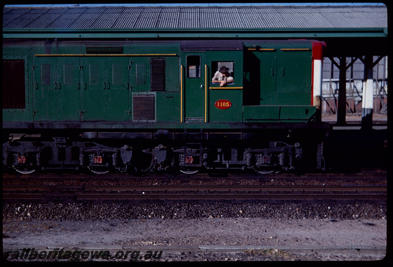 T06050
Y Class 1105, City Station, Perth, side view
