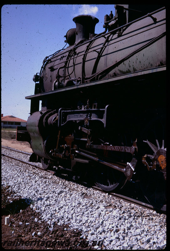 T06061
PMR Class 729, closeup of motion, ARHS tour train to Goomalling, EM line
