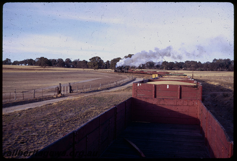 T06081
PMR Class 731 and PMR Class 721 double-heading No. 104 goods train for Collie, grain in open wagons, 