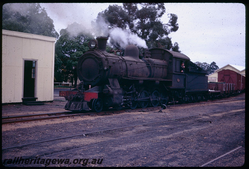 T06087
FS Class 451, shunting Collie yard, goods shed, shunters float
