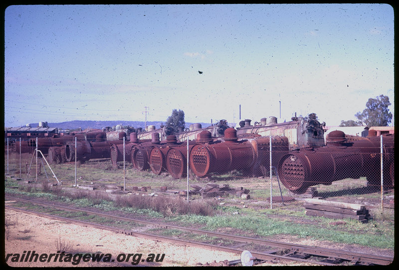 T06161
Numerous scrapped steam locomotive boilers, Midland Workshops

