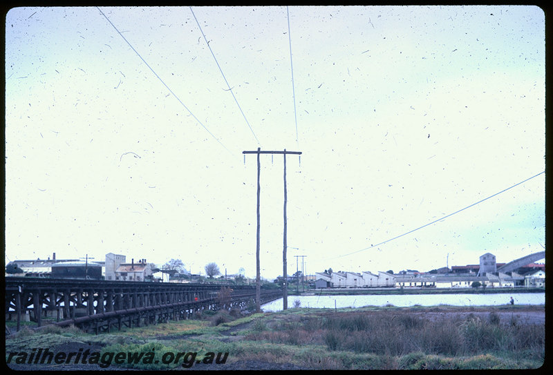 T06171
Bunbury Bridge, looking towards East Perth, East Perth Gas Works, East Perth Power Station
