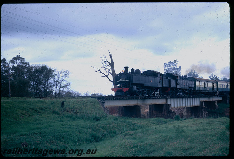 T06176
DM Class 587 and DD Class 592, ARHS tour train to Coolup, crossing Serpentine River, steel girder bridge, concrete pylons, SWR line
