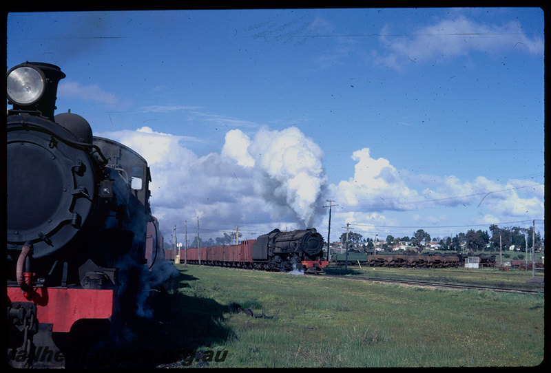 T06215
FS Class 460, shunting, V Class 1203 on goods train on mainline, turntable, J Class tank wagons, Collie, BN line
