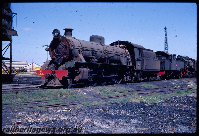 T06407
W Class 944, unidentified DM Class and V Class, Midland loco depot
