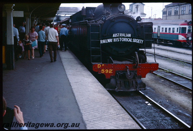 T06455
DD Class 592, ARHS tour train, headboard, City Station, Perth, platform, parcels office, ADA Class trailer car
