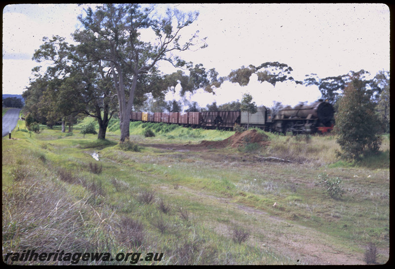 T06545
V Class 1206, loaded coal train bound for Bunbury Powerhouse, between Brunswick Junction and Picton, SWR line
