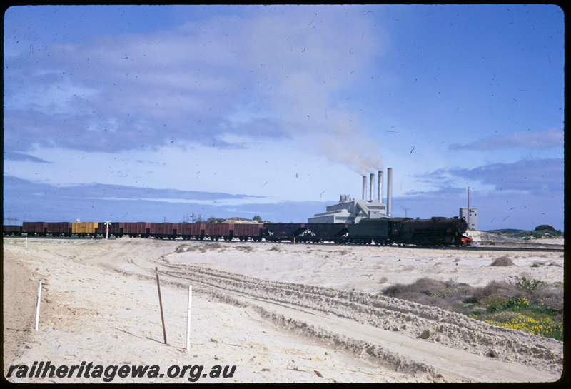 T06551
V Class 1206, loaded coal train, Bunbury Powerhouse
