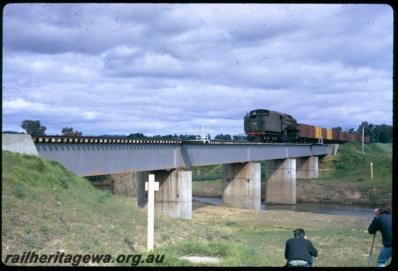 T06554
V Class 1206, empty coal train, returning from Bunbury Powerhouse bound for Collie, tender first, crossing Collie River Bridge, steel girder, concrete pylon, Roelands, SWR line
