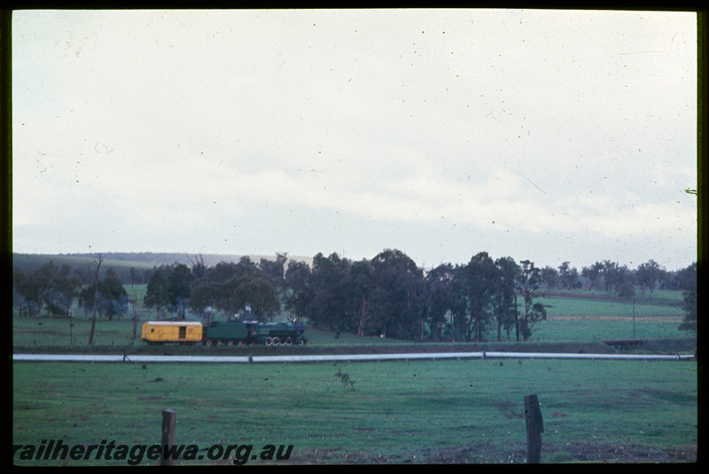 T06710
V Class 1220, locomotive and brakevan heading to Brunswick Junction for the ARHS 