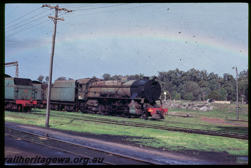 T06728
V Class 1218, stored, Collie loco depot
