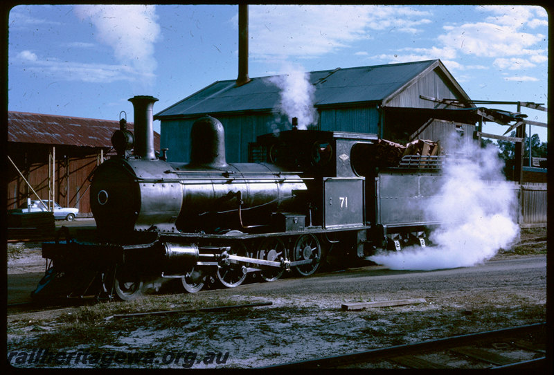 T06749
Millars loco No. 71, Yarloop, last steam locomotive in revenue service
