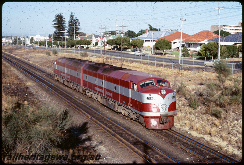 T06889
Commonwealth Railways CL Class 2, CL Class 8, Up light engine movement, between Maylands and Mount Lawley, bound for Perth Terminal, ER line
