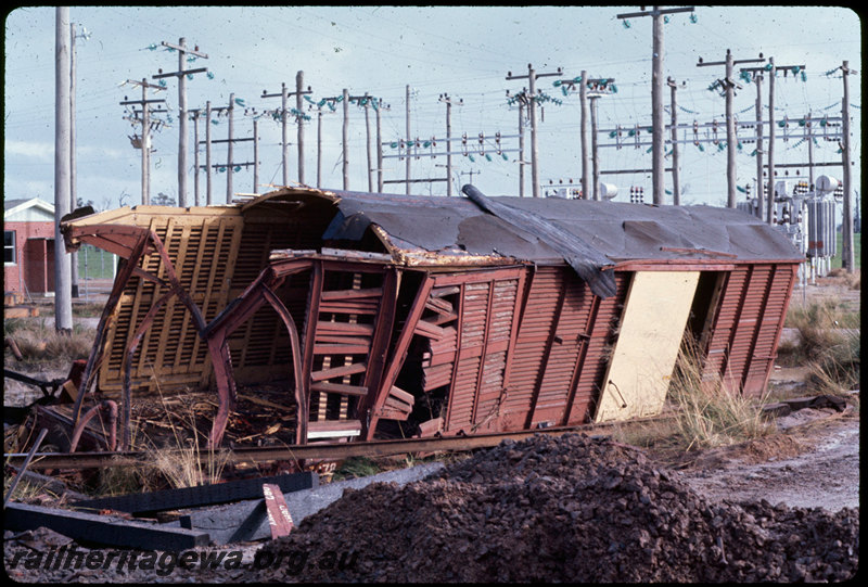 T06949
Derailment, Coolup, wrecked VD Class van, SWR line
