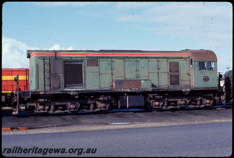 T06976
F Class 44, Forrestfield, MRWA number plate, side view
