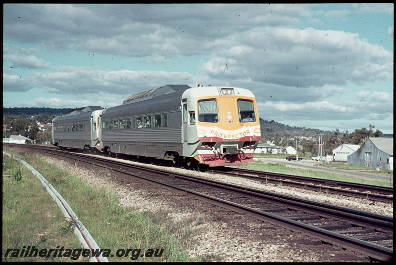 T07036
Two-car Prospector railcar, bound for Perth, Bellevue, ER line
