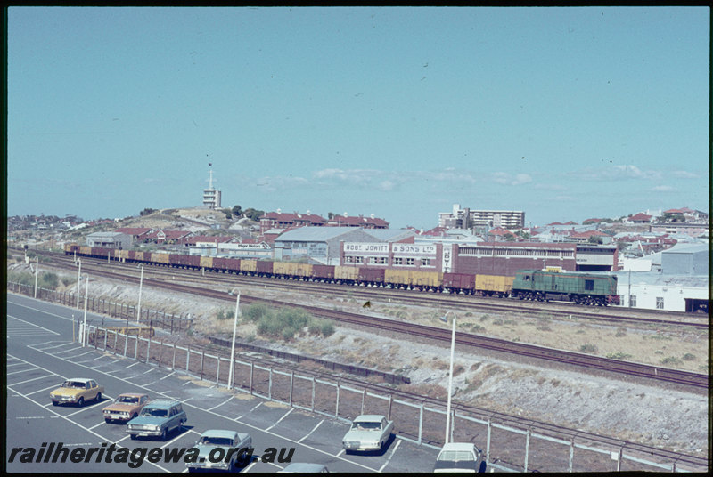 T07052
Unidentified RA Class, Up empty coal train, GH Class wagons, Fremantle, ER line
