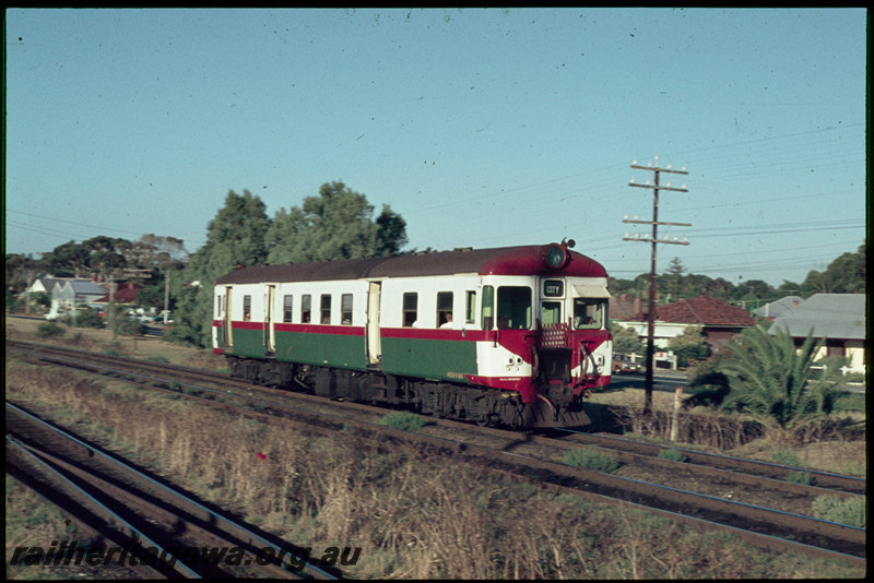 T07071
ADG Class 614, single railcar, Up suburban passenger service, between Cottesloe and Mosman Park, destination board says 