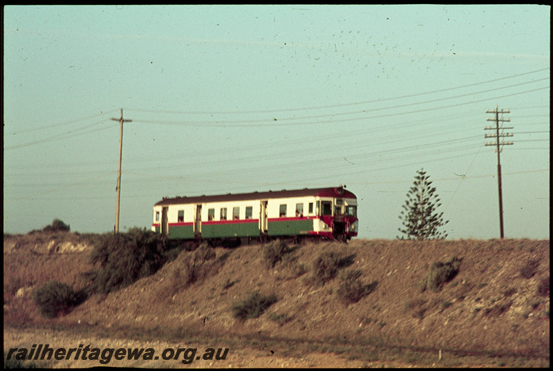 T07113
Single ADG Class railcar, Up suburban passenger service, between Victoria Street and Leighton, ER line
