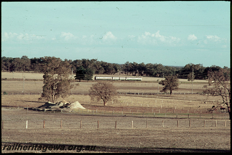 T07123
ADX/ADA/ADX Class railcar set, Up suburban passenger service, between Byford and Armadale, SWR line
