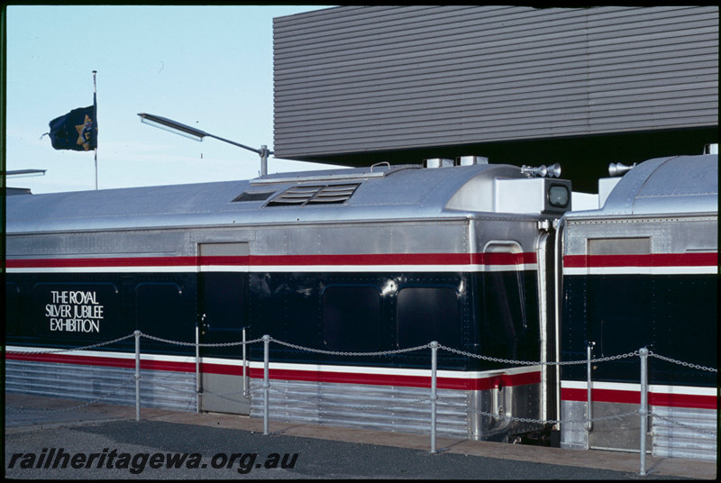 T07280
The Royal Silver Jubilee Exhibition train, carriages converted from ex-NSWGR 1200 Class Tulloch railcars, dock platform, Perth Terminal, East Perth, canopy, ER line
