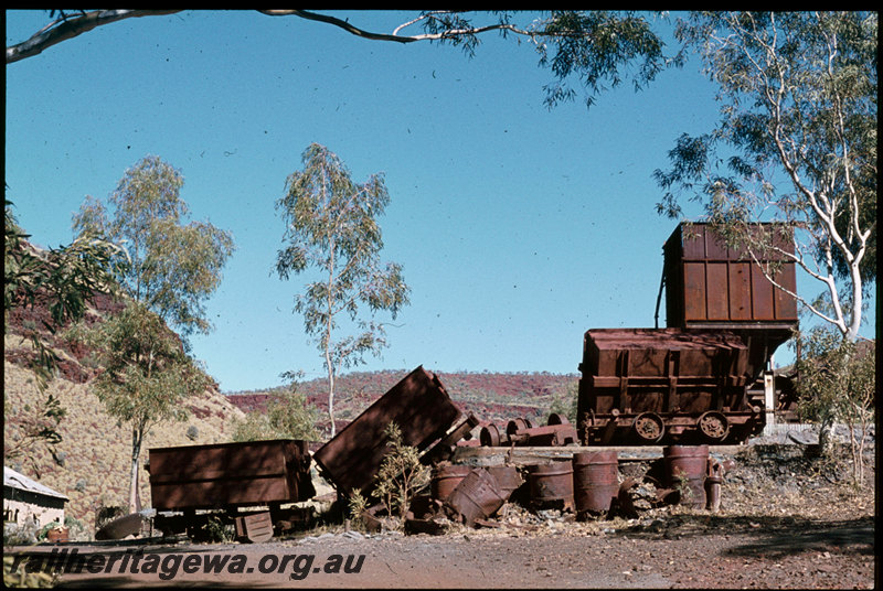 T07304
Derelict side-tipping hoppers, mine site, location unknown, Pilbara

