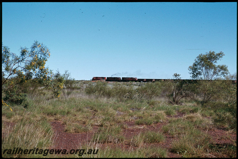 T07317
Unidentified Mount Newman Mining ALCos, empty iron ore train, near Port Hedland, Pilbara
