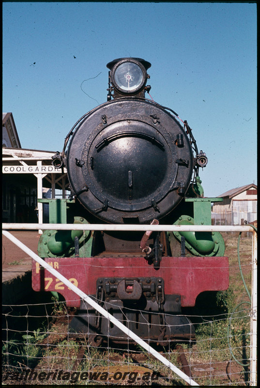 T07335
PMR Class 729, on display at Coolgardie Railway Station Museum, station building, platform, canopy, station sign
