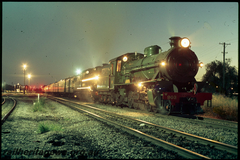 T07526
W Class 903 