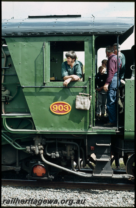 T07593
W Class 903 