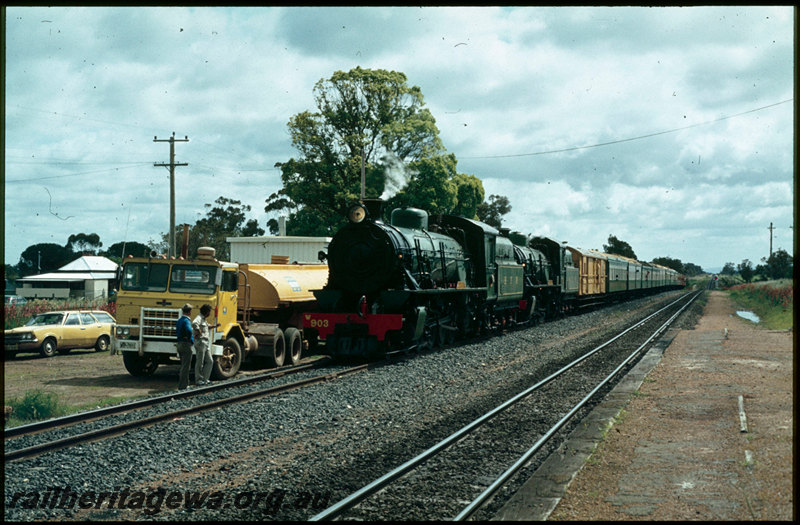 T07594
W Class 903 