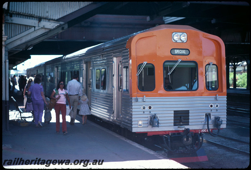 T07596
ADC Class 851, ADL Class 801, Down ARHS hired special to Gingin, Platform 2, City Station, Perth, ER line
