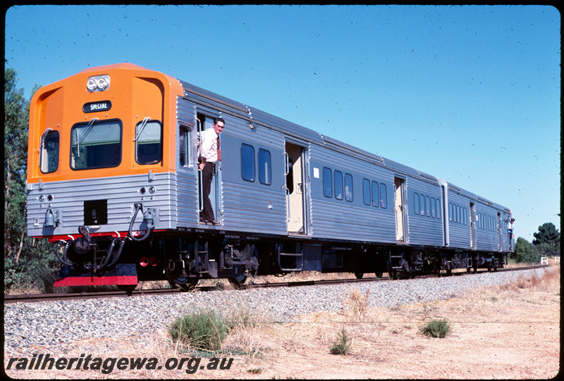 T07600
ADC Class 851, ADL Class 801, Down ARHS hired special to Gingin, Upper Swan, MR line
