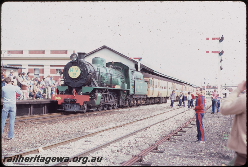 T07760
W Class 945 