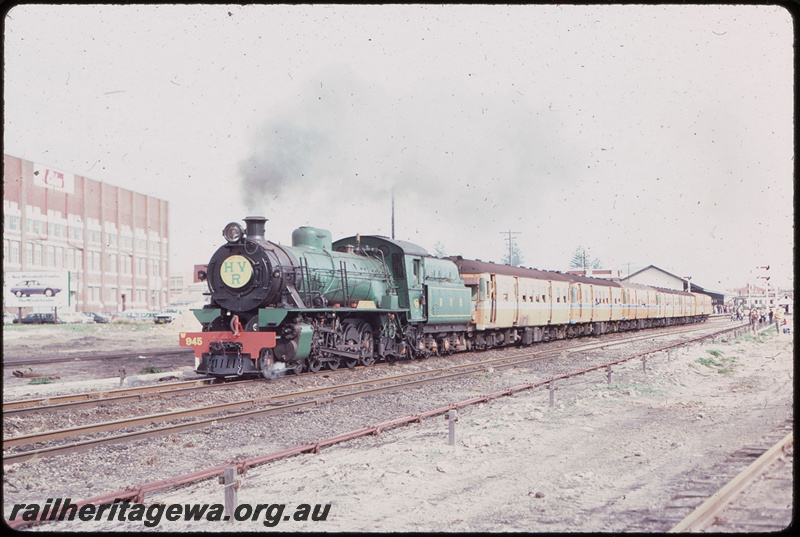 T07761
W Class 945 