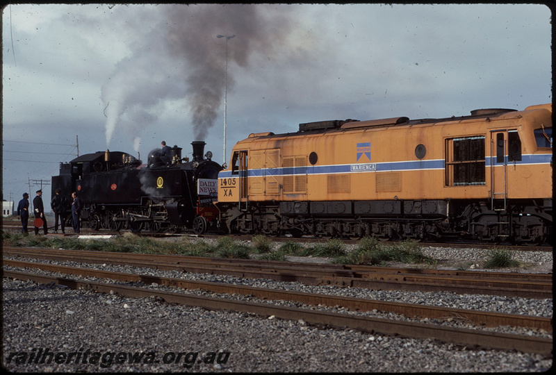 T08083
DD Class 592, taking water, XA Class 1405 