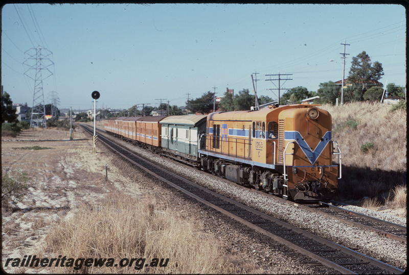 T08143
C Class 1703, Down suburban passenger service, ZJ Class brakevan in consist, between Rivervale and Victoria Park, searchlight signal, SWR line
