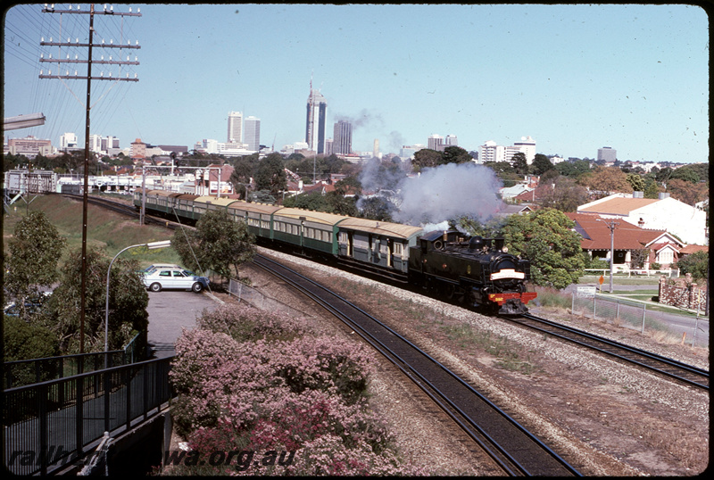 T08472
DD Class 592, Down ARHS passenger special, City Circle Tour, headboard, Mount Lawley, searchlight signal gantry, ER line
